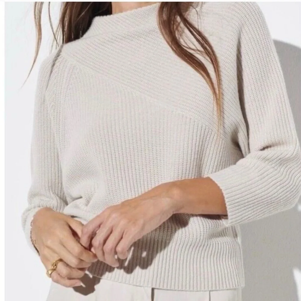 THE RESET The Fab Funnel Sweater Cream Size XS Wool Cashmere Blend